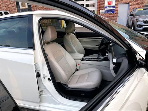 Used 2019 Nissan Altima 2.5 SL AWD/4WD image 11
