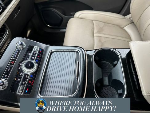 Certified 2021 Lincoln Nautilus Reserve w/ Equipment Group 201A image 18