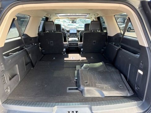 Used 2024 Ford Expedition Max XLT image 46