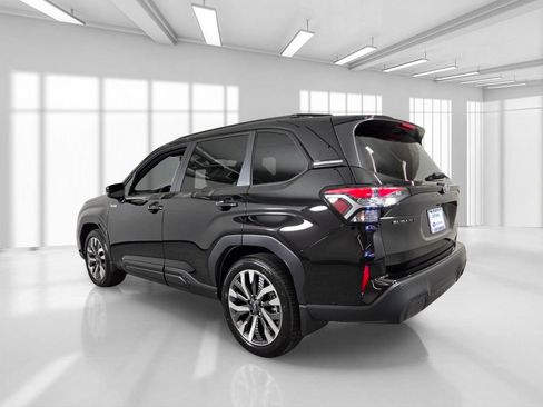 New 2026 Subaru Forester Touring AWD/4WD image 4
