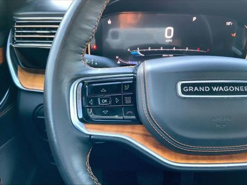 Used 2024 Jeep Grand Wagoneer L Series III image 17