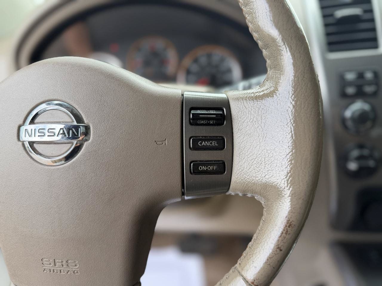 Used 2011 Nissan Armada Platinum w/ 2nd Row Captain Seat Pkg AWD/4WD image 13