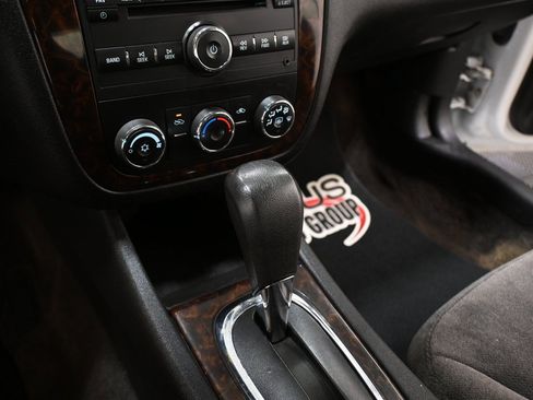 Used 2014 Chevrolet Impala Limited LS image 25