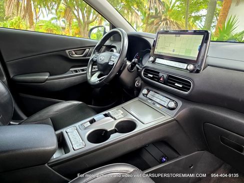 Used 2021 Hyundai Kona Ultimate FWD image 34
