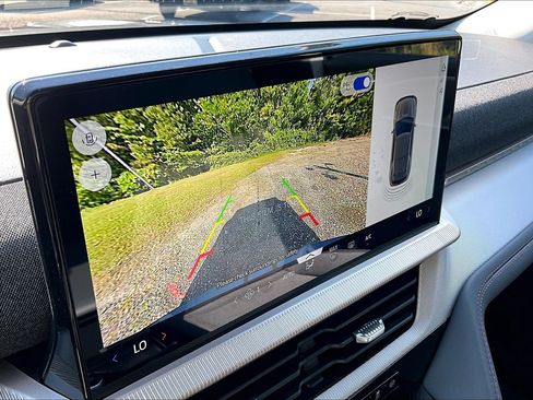 New 2026 Ford Explorer Active AWD/4WD image 20