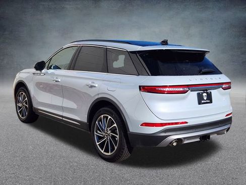 New 2025 Lincoln Corsair AWD w/ Equipment Group 101A image 5