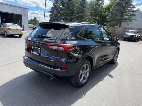 Used 2024 Ford Escape ST-Line w/ Tech Pack #1 AWD/4WD image 9