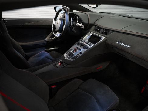 Used 2016 Lamborghini Aventador LP 700-4 AWD/4WD image 30