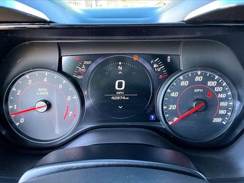 Used 2021 Chevrolet Camaro SS image 12