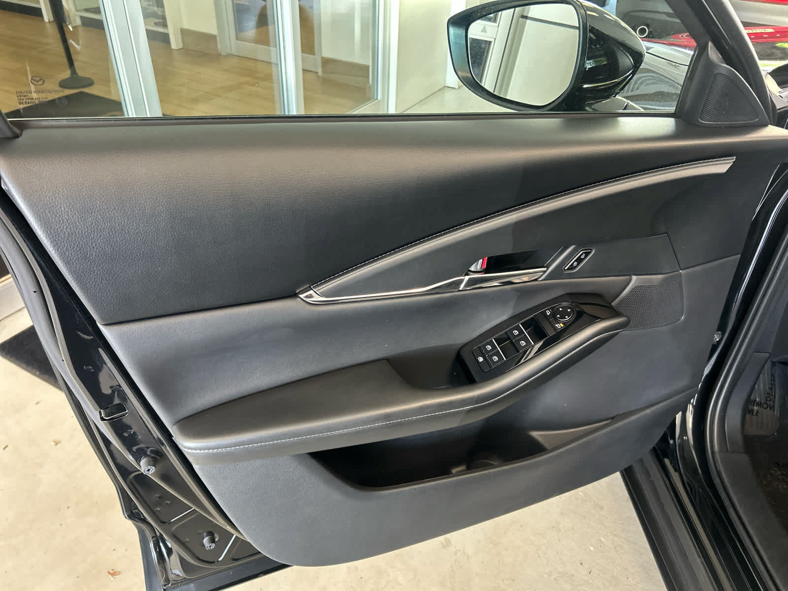 Certified 2024 MAZDA CX-30 AWD 2.5 S w/ Preferred Package image 13