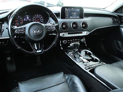 Used 2019 Kia Stinger image 14