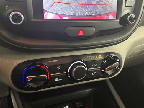 Used 2023 Kia Soul LX FWD image 31