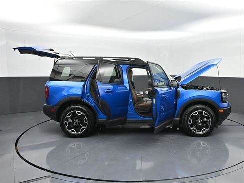 Used 2025 Ford Bronco Sport Outer Banks w/ Outer Banks Tech Package+ AWD/4WD image 52