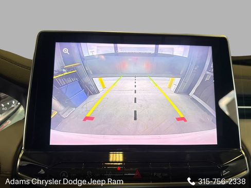 Used 2025 Jeep Compass Limited AWD/4WD image 21