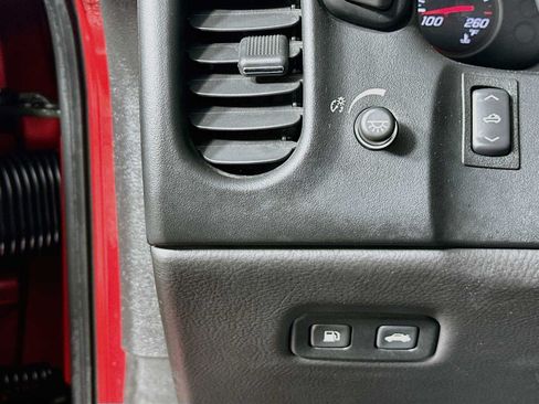 Used 2012 Chevrolet Corvette Grand Sport w/ 3LT Preferred Equipment Group RWD image 10