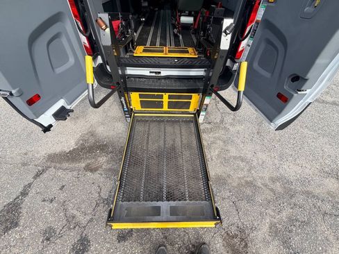 Used 2014 Ford E-250 and Econoline 250 Extended w/ Power Group RWD image 41
