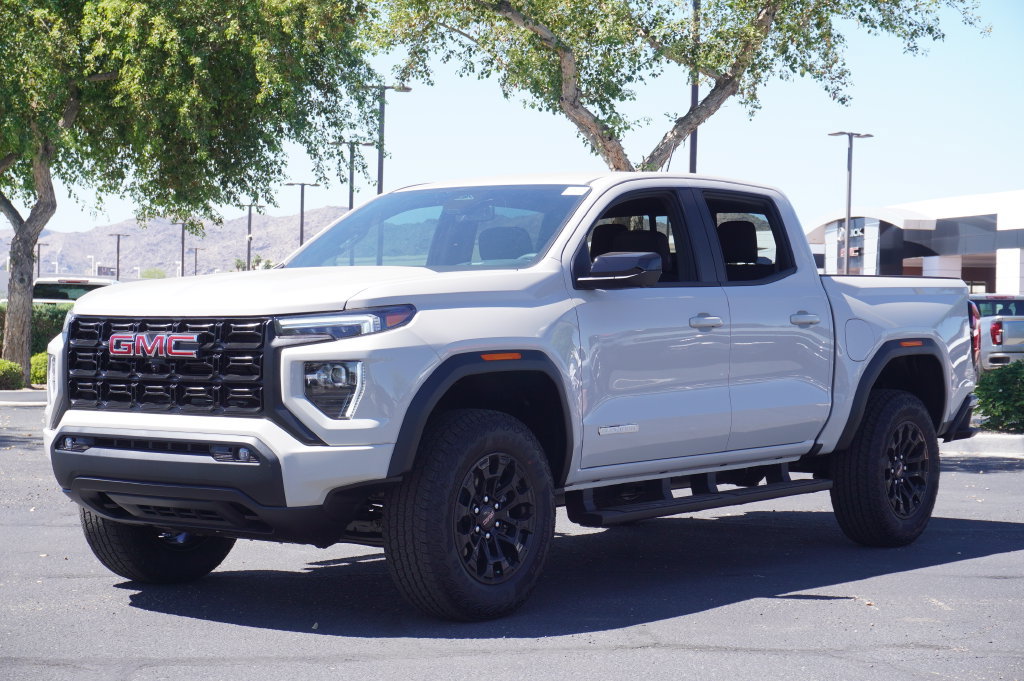New 2026 GMC Canyon Elevation w/ Convenience Package RWD image 5