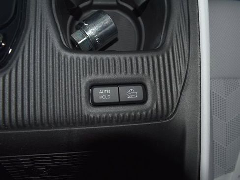 New 2026 Jeep Cherokee Overland image 37