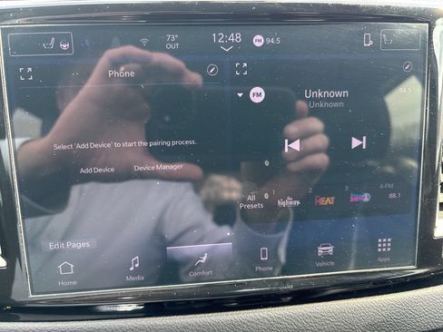 Used 2025 Chrysler Pacifica Select FWD image 26