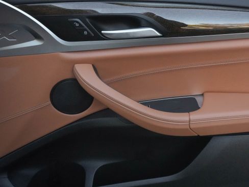 Used 2021 BMW X3 xDrive30i w/ Executive Package image 32