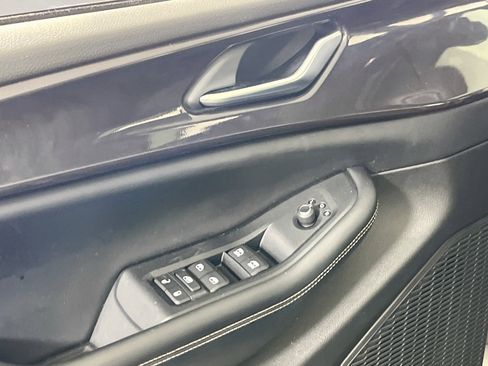 Used 2023 Jeep Grand Cherokee Altitude image 17