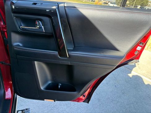 Used 2019 Toyota 4Runner TRD Off-Road Premium image 29