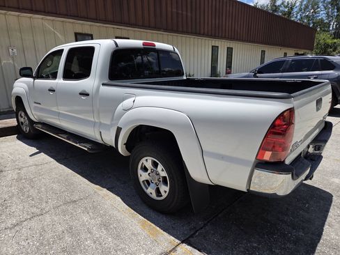 Used 2007 Toyota Tacoma PreRunner RWD image 1