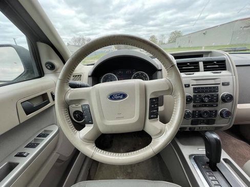 Used 2011 Ford Escape XLT w/ 201A Rapid Spec Order Code FWD image 34