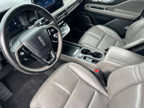 Certified 2024 Lincoln Corsair FWD image 12