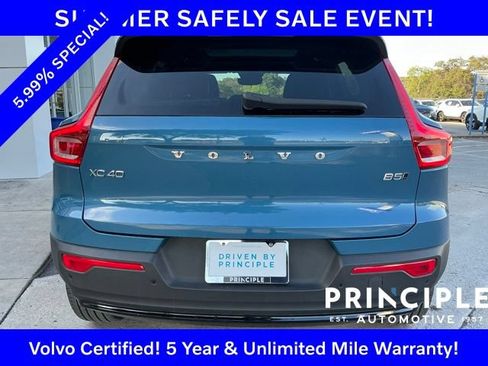 Certified 2025 Volvo XC40 B5 Ultra AWD/4WD image 13