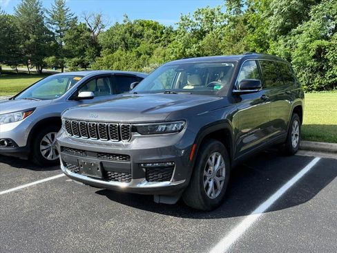 Used 2022 Jeep Grand Cherokee L Limited w/ Luxury Tech Group II AWD/4WD image 2