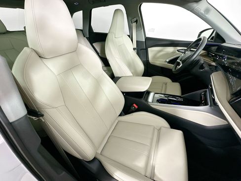 Used 2025 Audi Q5 Prestige AWD/4WD image 35