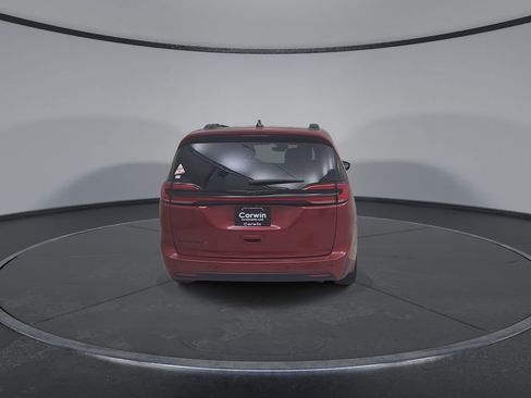 New 2026 Chrysler Pacifica Select image 13
