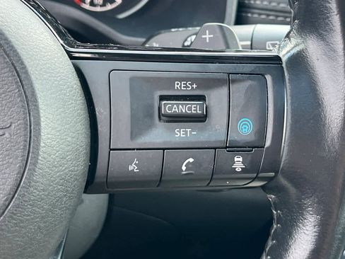 Used 2023 Nissan Rogue SL AWD/4WD image 30