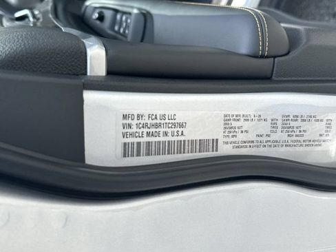 New 2026 Jeep Grand Cherokee Limited AWD/4WD image 28