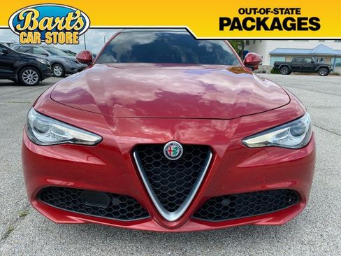 Used 2018 Alfa Romeo Giulia Ti w/ Quick Order Package 22X Lusso AWD/4WD image 2