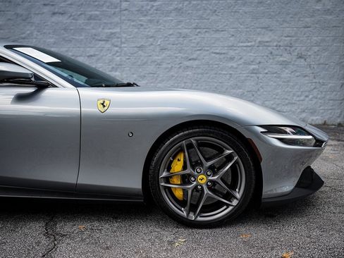 Used 2021 Ferrari Roma image 16