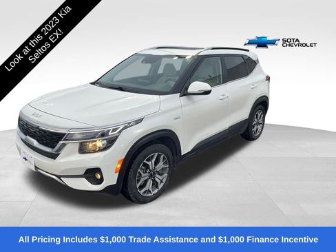 Used 2023 Kia Seltos EX image 1