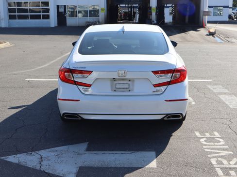 Used 2020 Honda Accord Sport image 20