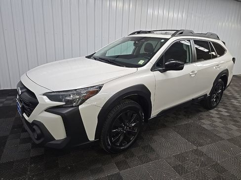 Used 2023 Subaru Outback Onyx Edition AWD/4WD image 8