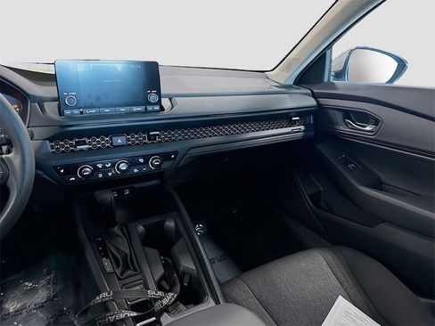 Used 2023 Honda Accord EX image 21