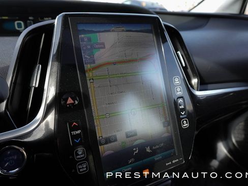 Used 2020 Toyota Prius L Eco image 26