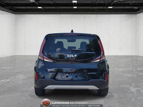Certified 2023 Kia Soul LX w/ Option Group 015 FWD image 4