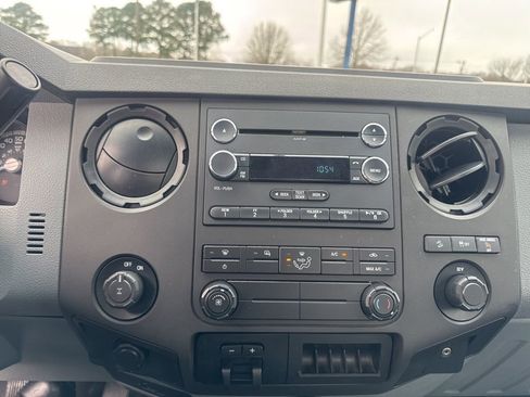 Used 2012 Ford F250 XL w/ PWR Equipment Group image 19