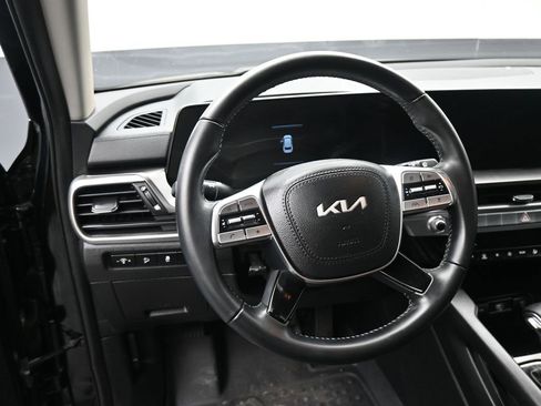 Used 2023 Kia Telluride LX image 15