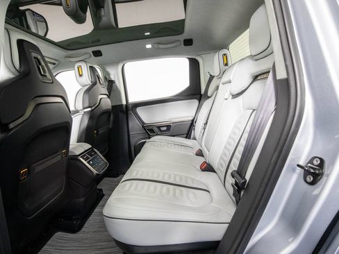 Used 2022 Rivian R1T Adventure AWD/4WD image 12