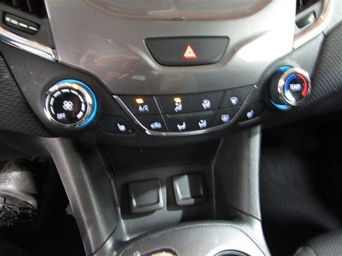 Used 2017 Chevrolet Cruze LT w/ Convenience Package image 88