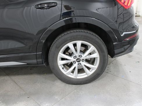 Used 2025 Audi Q3 2.0T Premium AWD/4WD image 39