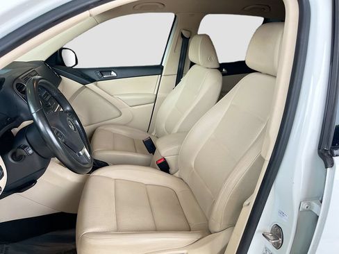 Used 2016 Volkswagen Tiguan S FWD image 20