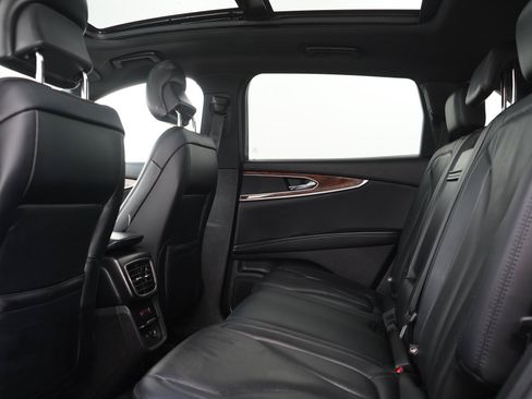 Used 2018 Lincoln MKX Reserve w/ Lincoln MKX Climate Package AWD/4WD image 18